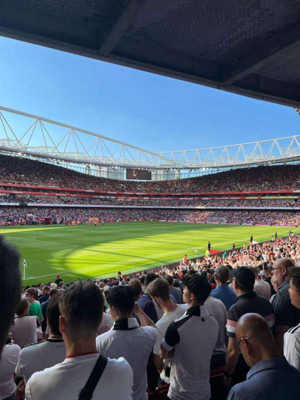 Emirates Stadium, section: 22, row: 16, seat: 694