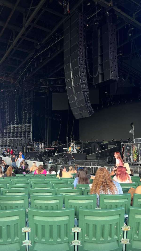 Pine Knob Music Theatre, section: RT3, row: M, seat: 13-14