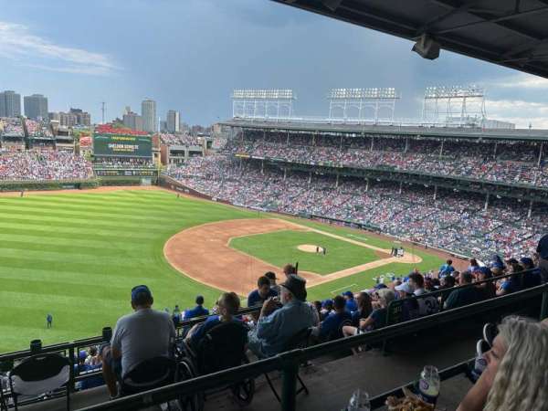 Wrigley Field, section: 407L, row: 2, seat: 8