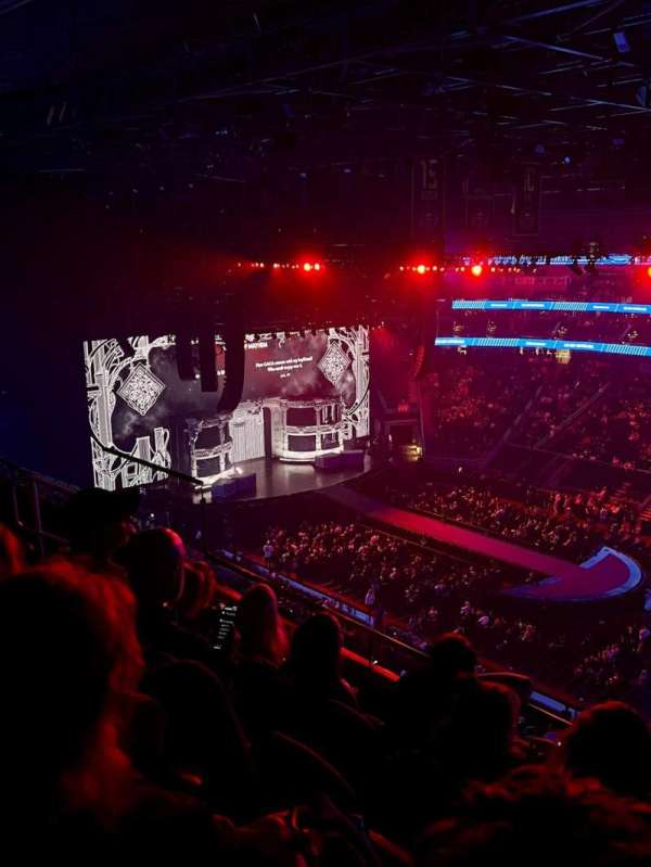 Climate Pledge Arena, section: 225, row: D, seat: 7