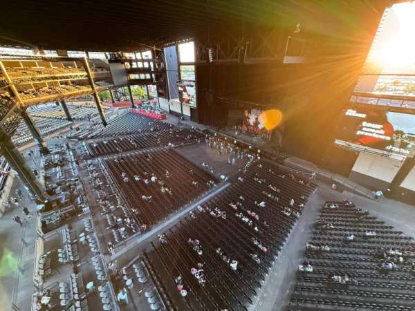 Credit Union 1 Amphitheatre, section: Suite 307