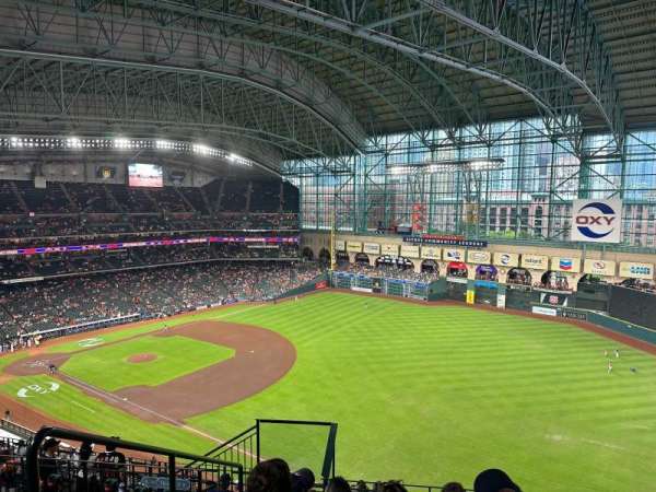 Daikin Park, section: 432, row: 6, seat: 2