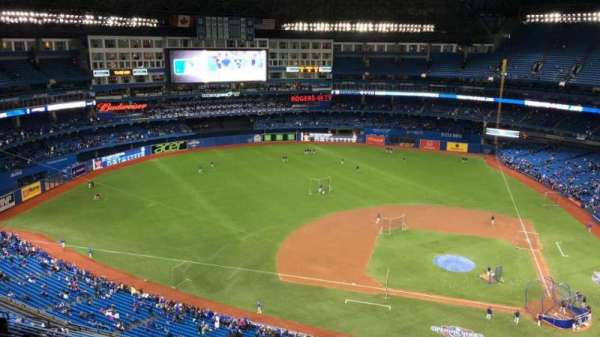 Rogers Centre, section: 529, row: 20, seat: 14
