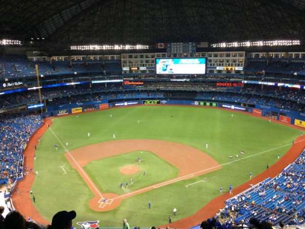 Rogers Centre, section: 521, row: 21, seat: 9