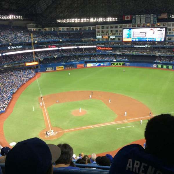 Rogers Centre, section: 521, row: 16, seat: 5