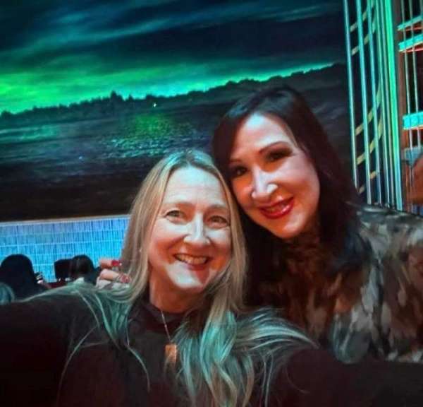 Broadway Theatre - 53rd Street, section: Orchestra R, row: D, seat: 9