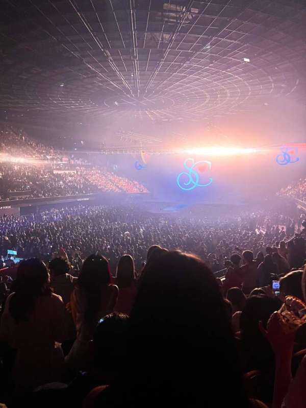 Kia Forum, section: 104, row: 11, seat: 5