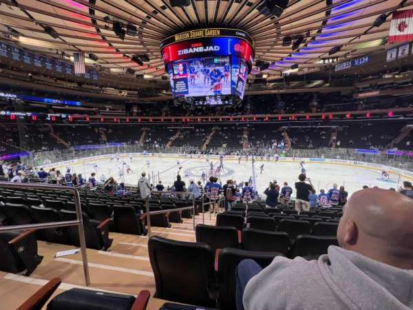Madison Square Garden, section: 118, row: 17, seat: 3-7