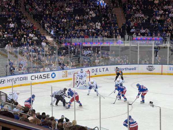Madison Square Garden, section: 118, row: 17, seat: 3-7