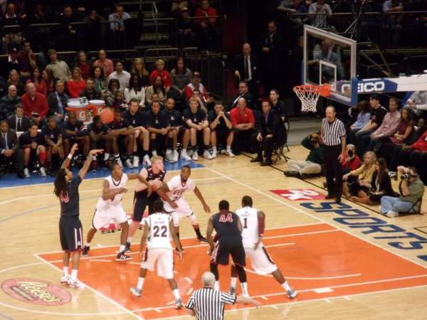 Madison Square Garden, section: 311, row: D
