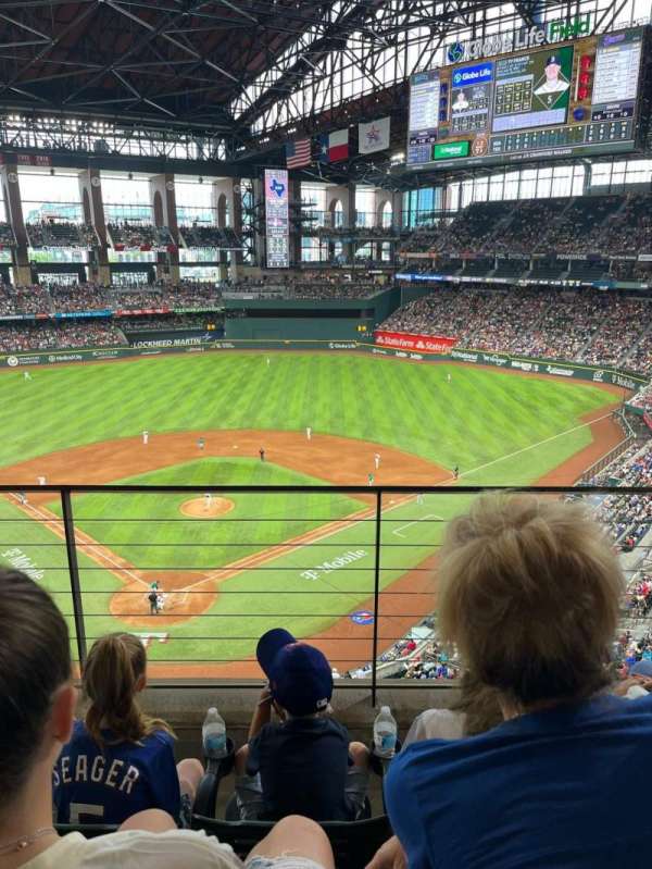Globe Life Field, section: 218, row: 3, seat: 15