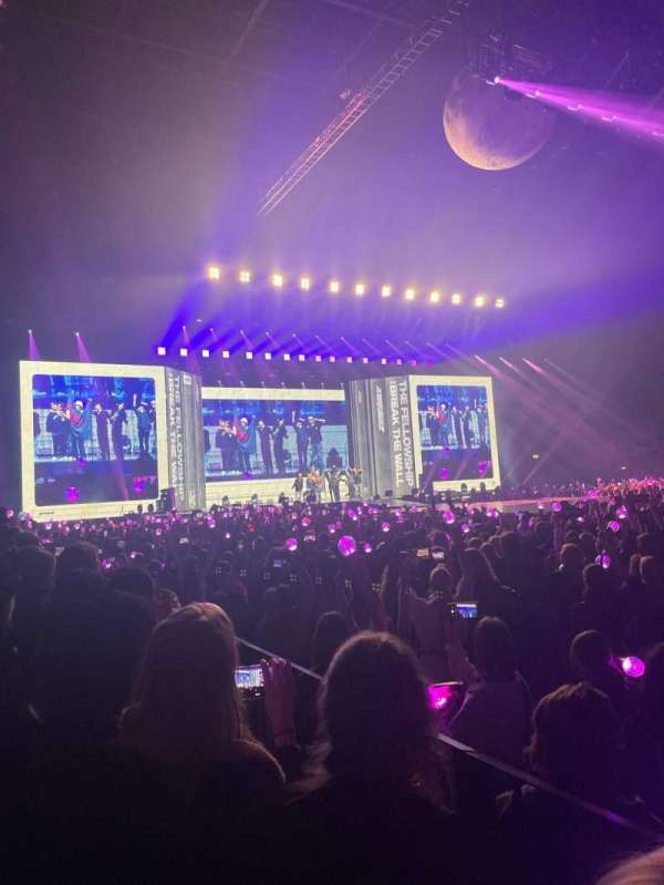 Royal Arena, section: 115, row: 9, seat: 288