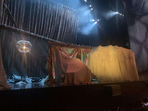 Majestic Theatre, section: Orchestra L, row: AA, seat: 9