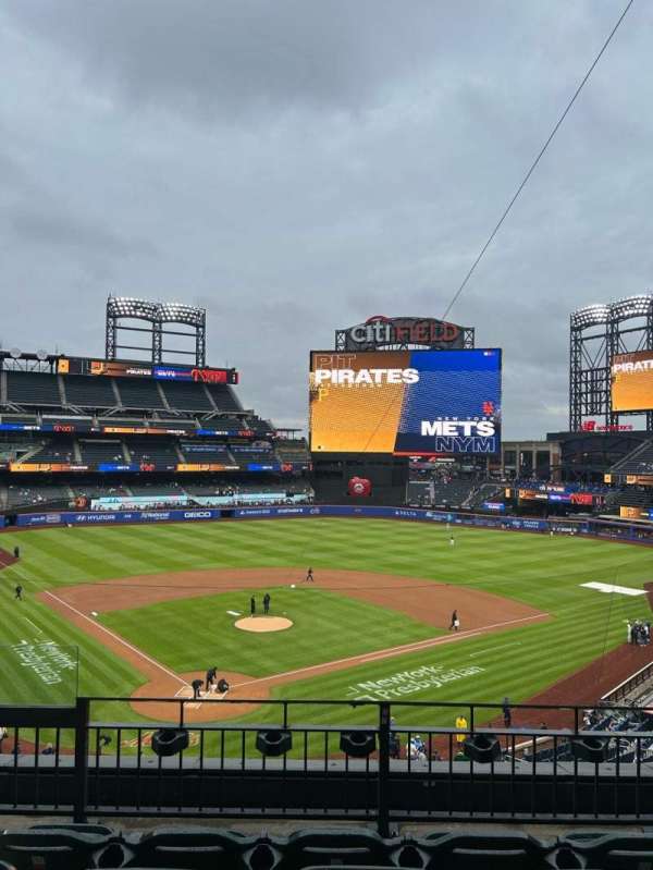 Citi Field, section: 317, row: 4, seat: 3
