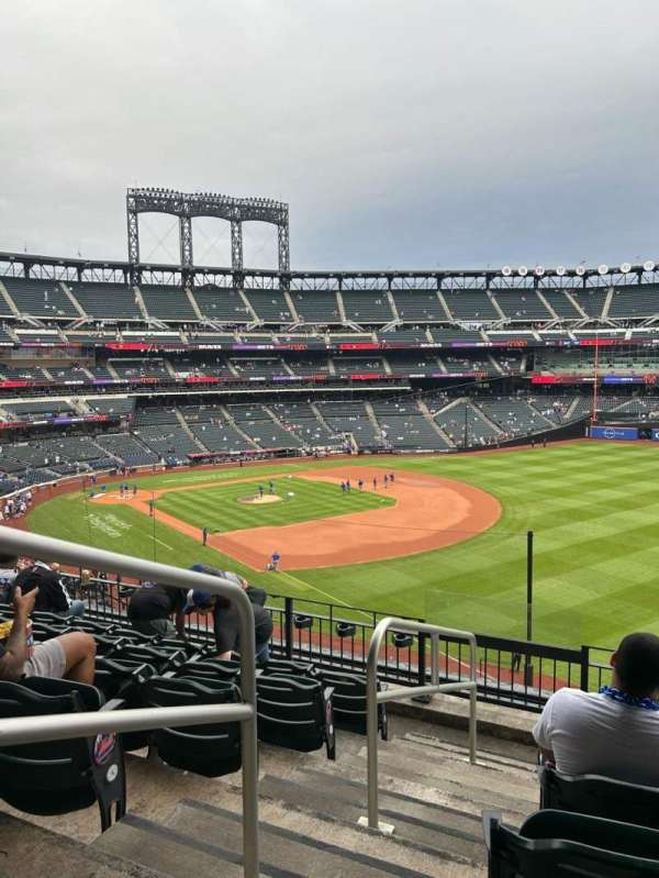Citi Field, section: 306, row: 6, seat: 1