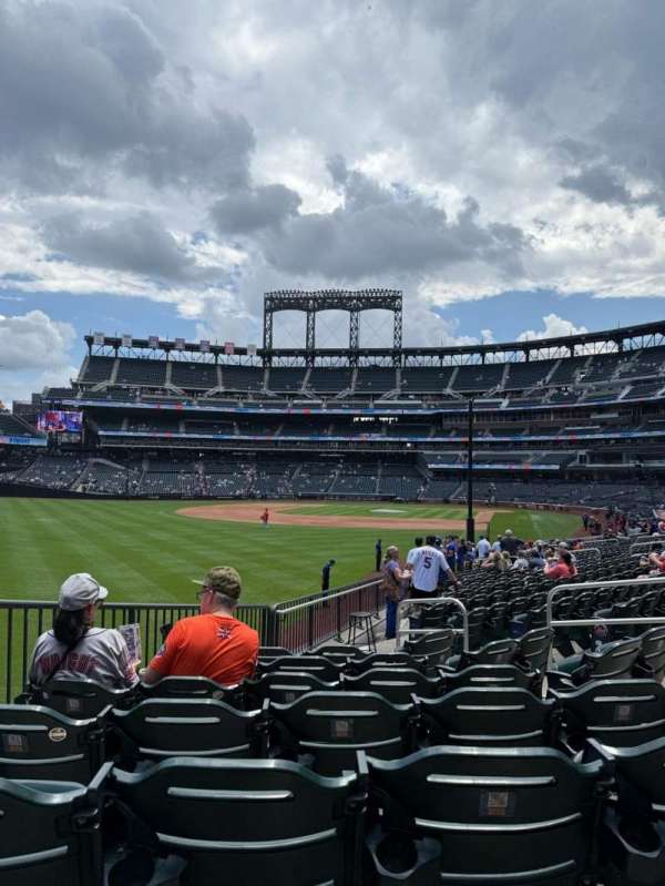 Citi Field, section: 131, row: 20, seat: 1