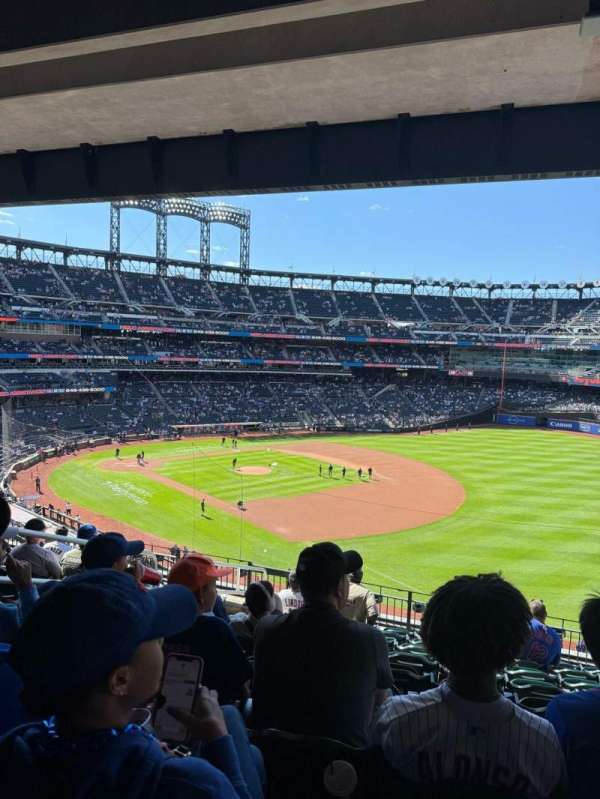 Citi Field, section: 307, row: 9, seat: 5