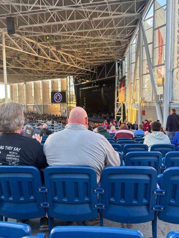 RBC Amphitheatre, section: 401, row: N, seat: 1