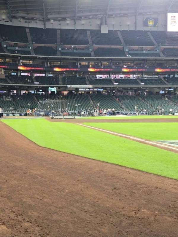 Daikin Park, section: 132, row: 1, seat: 2