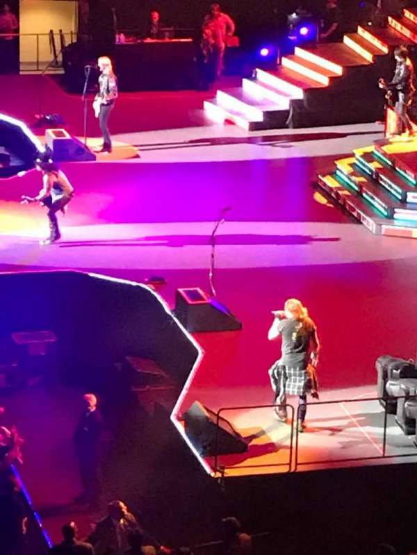 Madison Square Garden, section: 211, row: 1, seat: 21