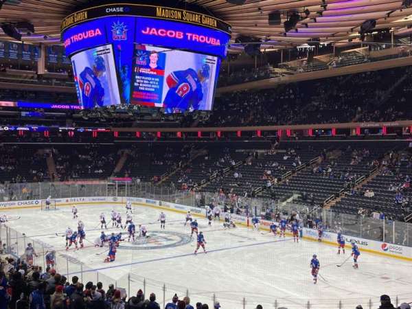 Madison Square Garden, section: 120, row: 21, seat: 20