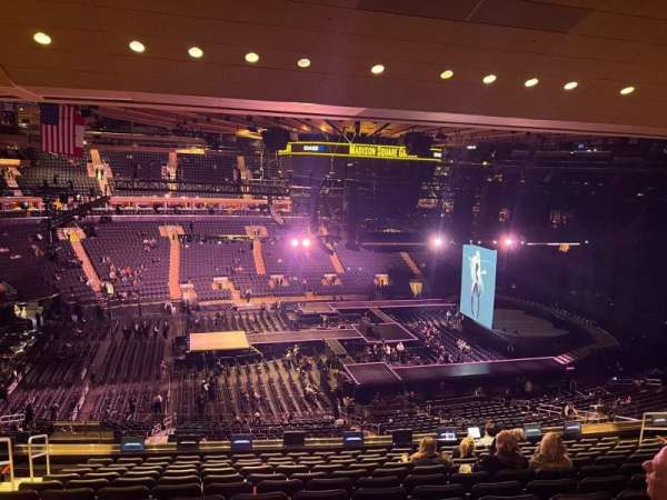 Madison Square Garden, section: 210, row: 11, seat: 3