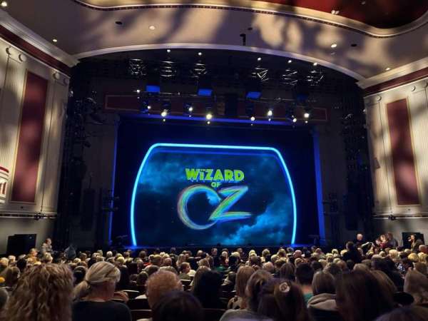 Hull New Theatre, section: Stalls, row: Q, seat: 14