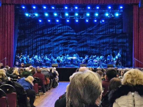 Lowell Memorial Auditorium, section: Floor Right Center, row: x, seat: 8
