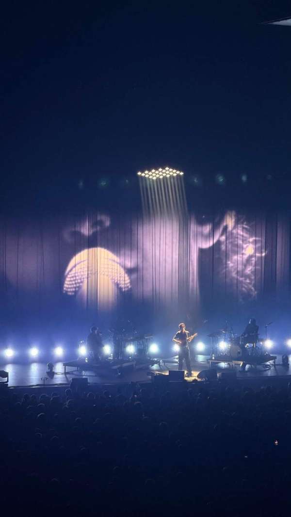 Adidas Arena, section: Gradin K, row: 68, seat: 13