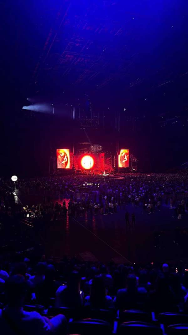 Paris La Défense Arena, section: 107, row: 26, seat: 42
