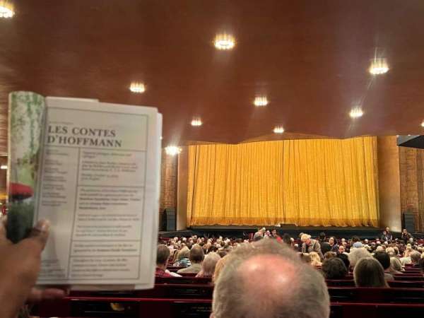 Metropolitan Opera House - Lincoln Center, section: Orchestra, row: EE, seat: 19
