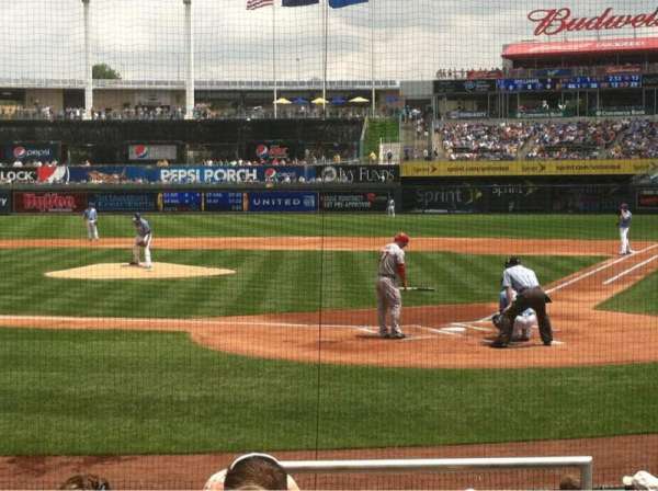 Kauffman Stadium, section: 125, row: H, seat: 1