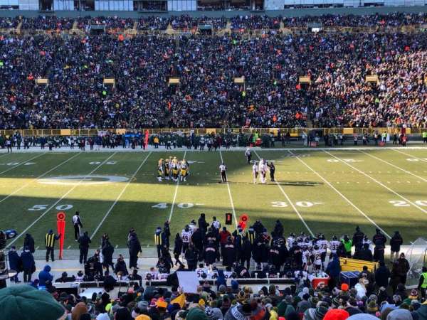 Lambeau Field, section: 117, row: 31, seat: 9