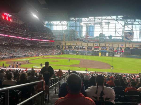 Daikin Park, section: 126, row: 38, seat: 1