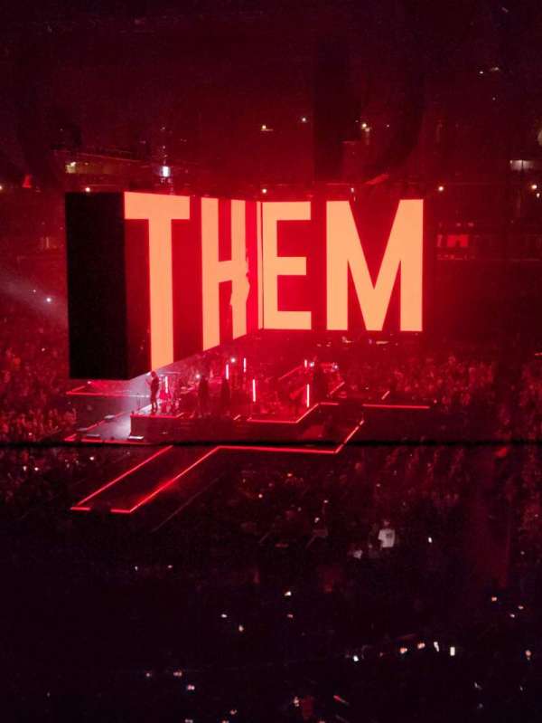 United Center, section: 207, row: 1, seat: 9