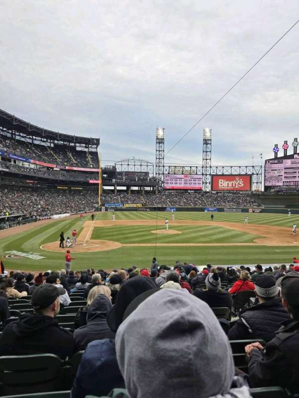 Rate Field, section: 128, row: 22, seat: 4