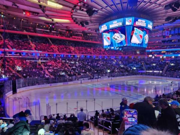 Madison Square Garden, section: 114, row: 17
