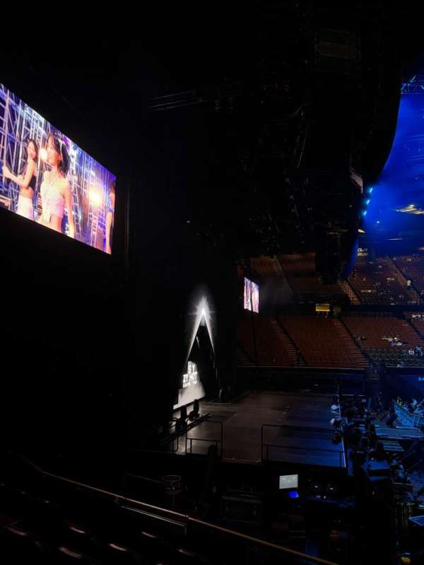 Kia Forum, section: 124, row: 6, seat: 7