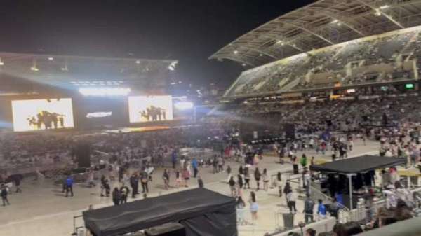 BMO Stadium, section: 125, row: N, seat: 1