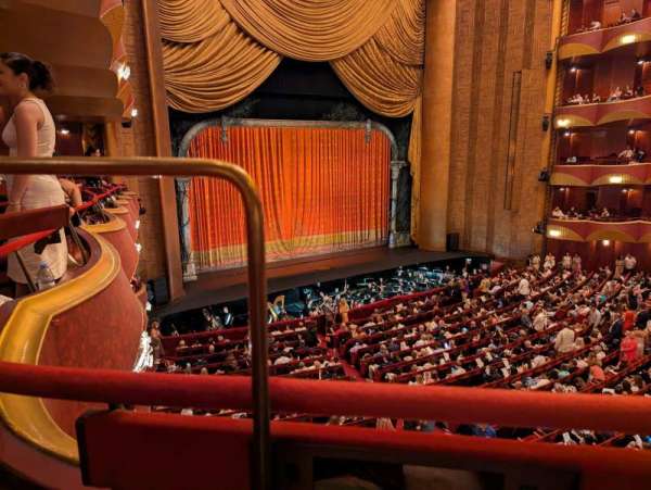 Metropolitan Opera House - Lincoln Center, section: Grand Tier L, row: a, seat: 29