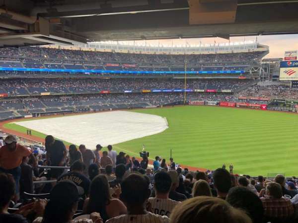 Yankee Stadium, section: 209, row: 14, seat: 12