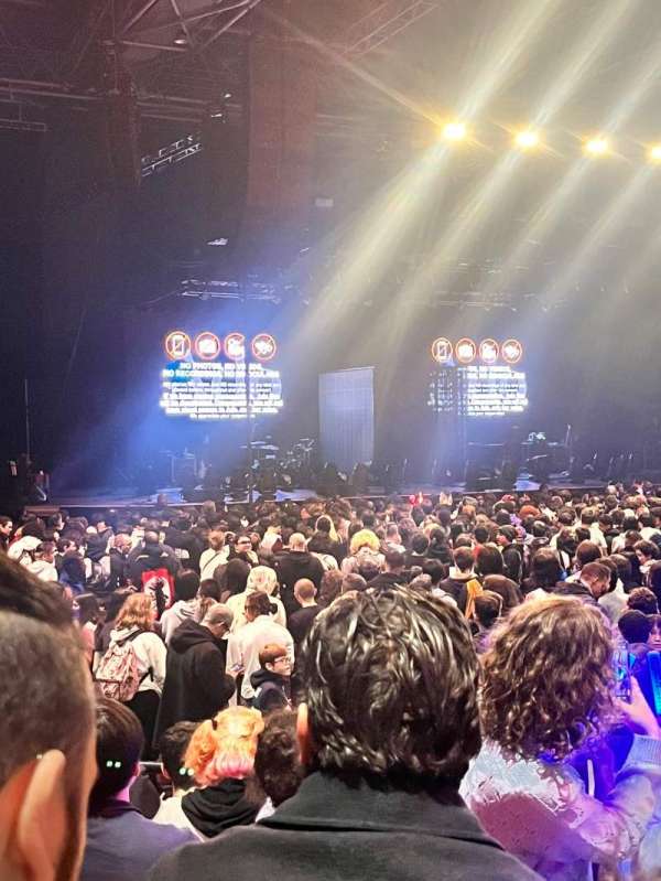 Zénith Paris, section: H, row: 11, seat: 61