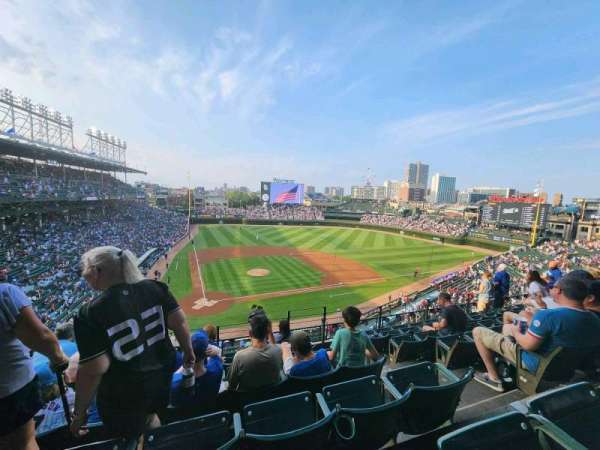 Wrigley Field, section: 321R, row: 7, seat: 11
