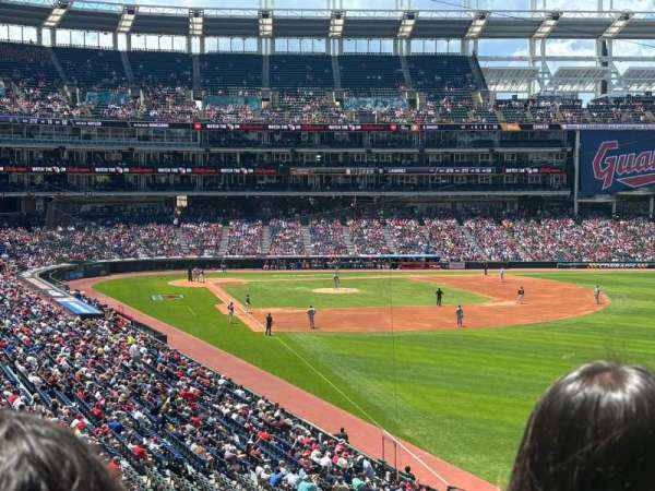 Progressive Field, section: District Ticket