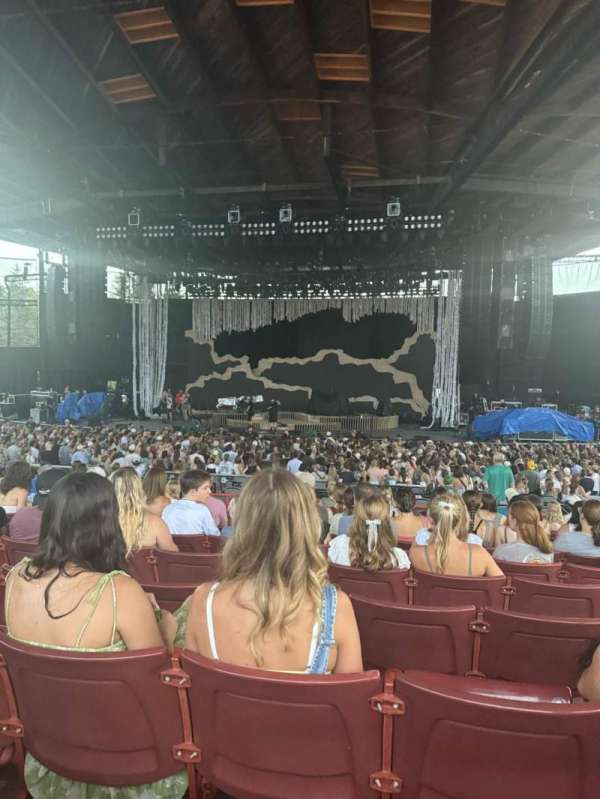Alpine Valley Music Theatre, section: 202, row: GG, seat: 115