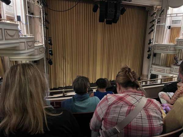 Shubert Theater, New Haven, section: Mezz, row: E, seat: 9
