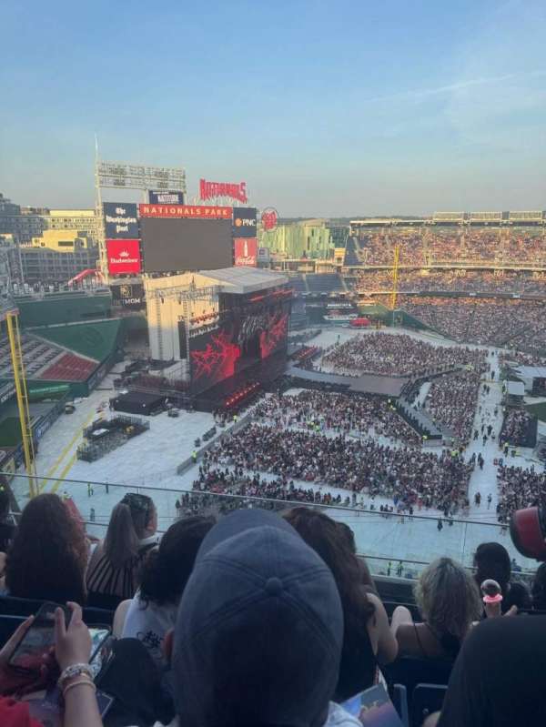 Nationals Park, section: 402, row: E, seat: 5