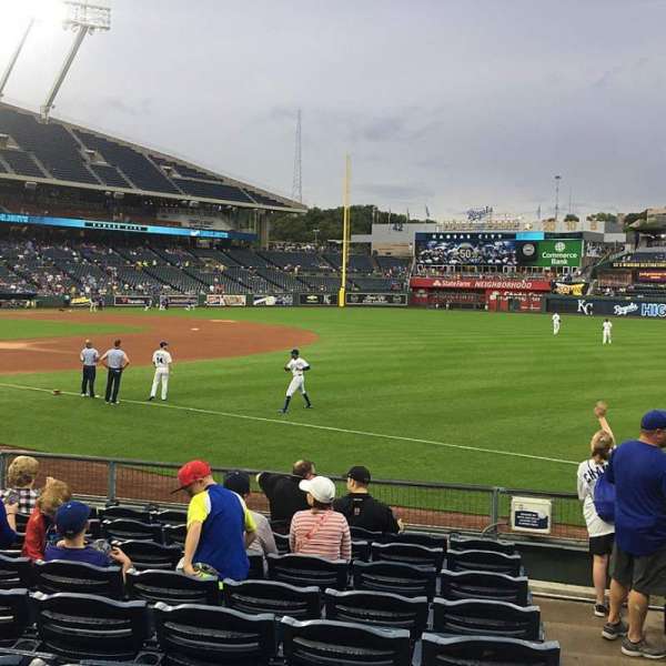 Kauffman Stadium, section: 141, row: K, seat: 11