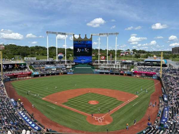 Kauffman Stadium, section: 419, row: L, seat: 13