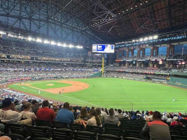 Globe Life Field, section: 125, row: 17, seat: 7